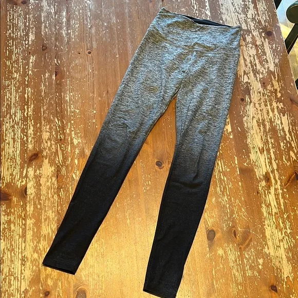 Beyond Yoga Ombre Leggings - Picture 2 of 6